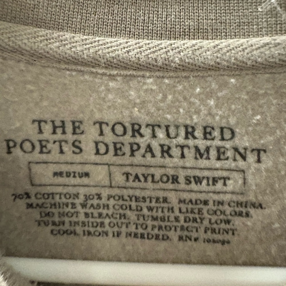 Taylor swift TTPD sweatshirt - Picture 2 of 3